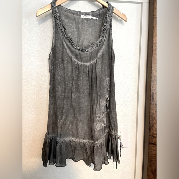 Blue Bird Tops - BLUE BIRD SLEEVELESS TOP 🌺 Med